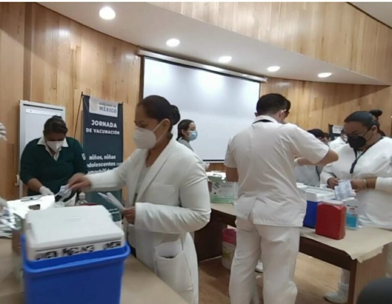 Acuerdan estado y federación que personal del IMSS Aguascalientes continúe con su trabajo