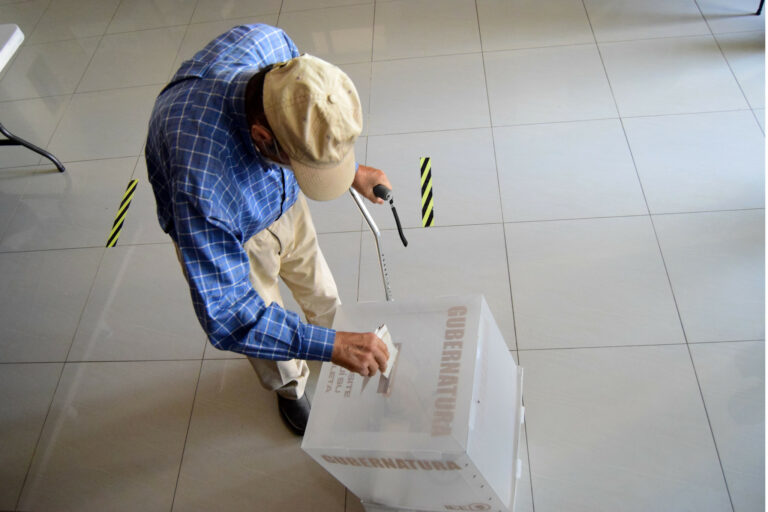 Necesario que haya consecuencia jurídica a quien no ejerza su derecho al voto 