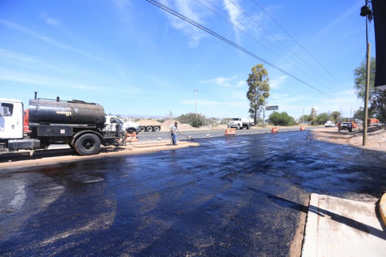 Cierres viales por obras de rehabilitación en av. Haciendas de Santa Mónica