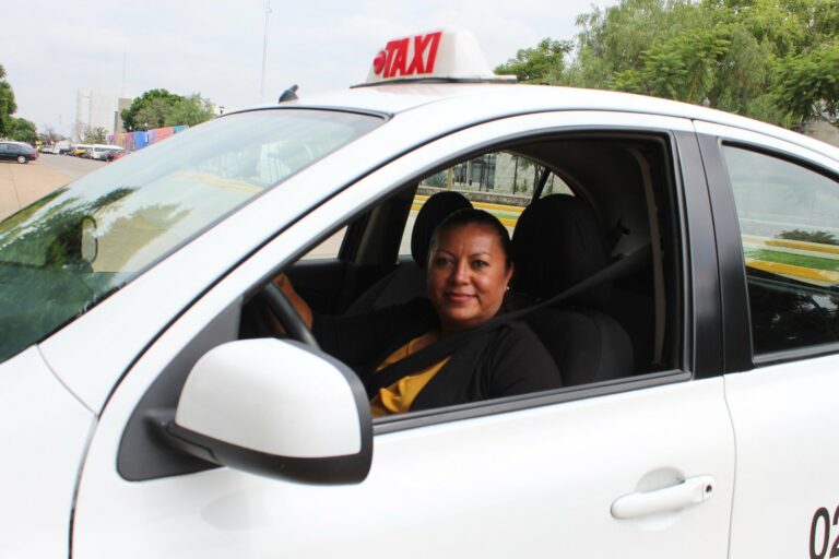 Habrá becas educativas para trabajadores del transporte y familiares en Aguascalientes