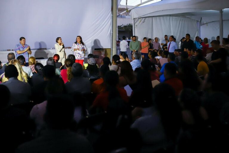 Supervisa Tere Jiménez avance de los programas de vivienda social