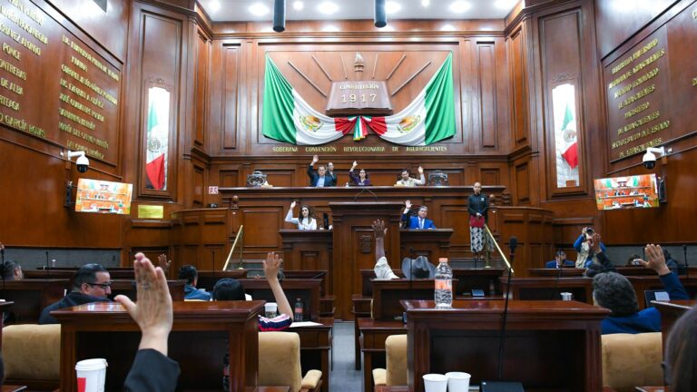 Doce legisladores estarán en campaña, hasta este momento en Aguascalientes