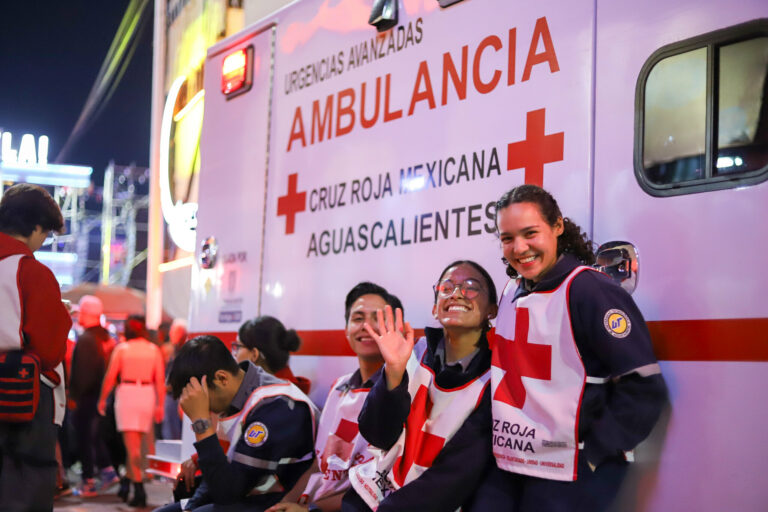 Cruz Roja brinda atención en la FNSM 