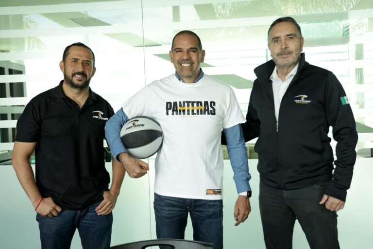 Panteras se reunió con Radio y Televisión de Aguascalientes 