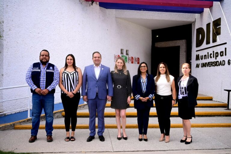 Nombra José Juan Sánchez a presidenta y directora del DIF municipal