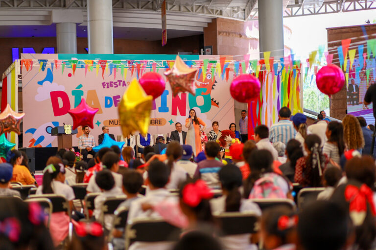 Tere Jiménez celebró el Día del Niño y la Niña con nuevas áreas en el Museo Descubre