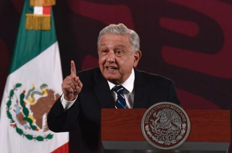 A México se le respeta: AMLO estalla por irrupción de Ecuador en embajada 