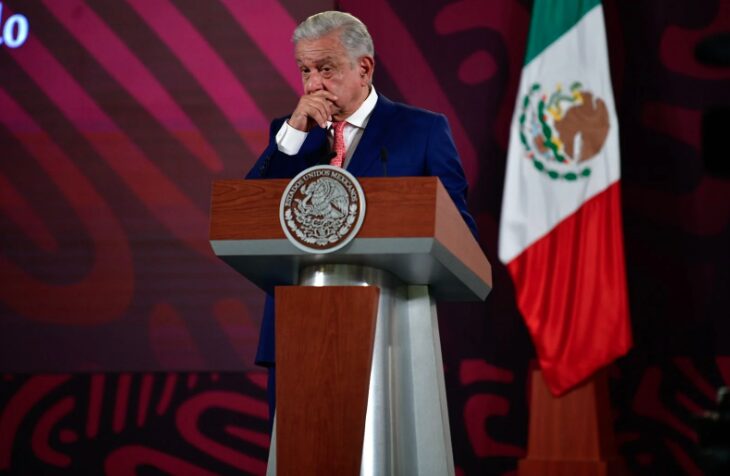 El INE ordena a AMLO bajar cinco mañaneras más por intromisión en proceso electoral