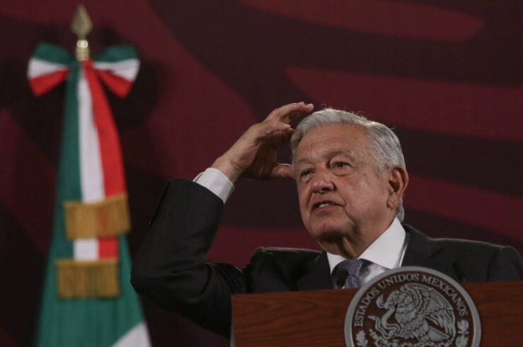 AMLO celebra que OEA condenó asalto a la embajada de México 