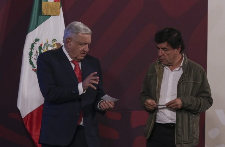 INE ordena a Jesús Ramírez “editar” mañaneras que incumplan ley electoral 