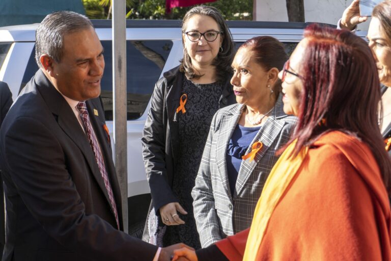 Líder sindical del magisterio visita a alcaldes del estado de Aguascalientes