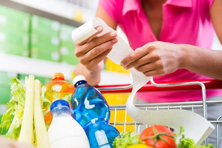 En enero de 2024, el consumo privado disminuyó 0.6 % con respecto a diciembre pasado 