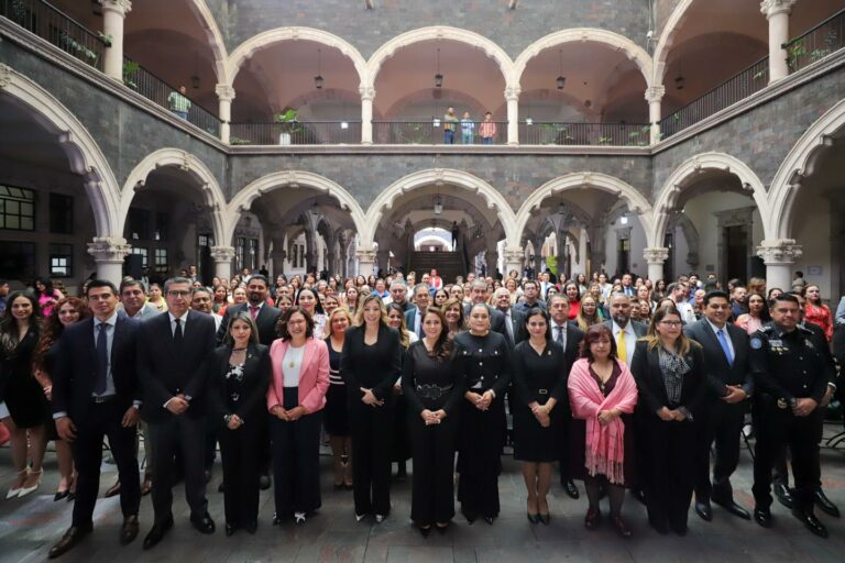 Tere Jiménez encabezó firma de pacto por la no violencia política contra las mujeres