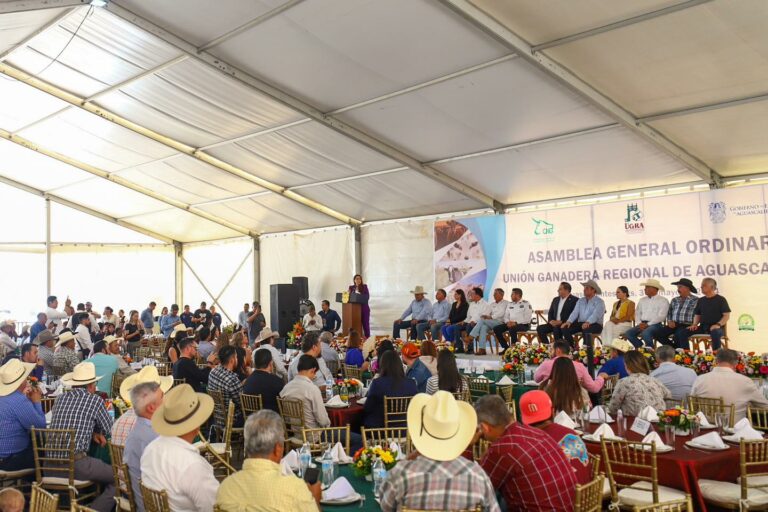 Gobernadora refrendó su apoyo al sector ganadero