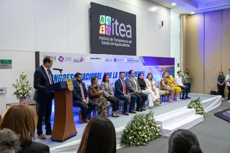 Tere Jiménez inauguró el Congreso Nacional por la Transparencia 