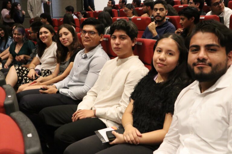 Cerca de 300 estudiantes de ingeniería de la UAA obtuvieron promedios sobresalientes 