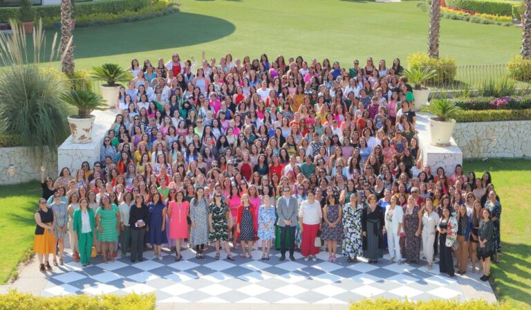 UAA reconoce a mamás trabajadoras de la institución 