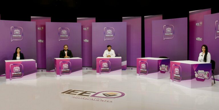 Contrastan propuestas aspirantes a la Diputación Local del Distrito 10