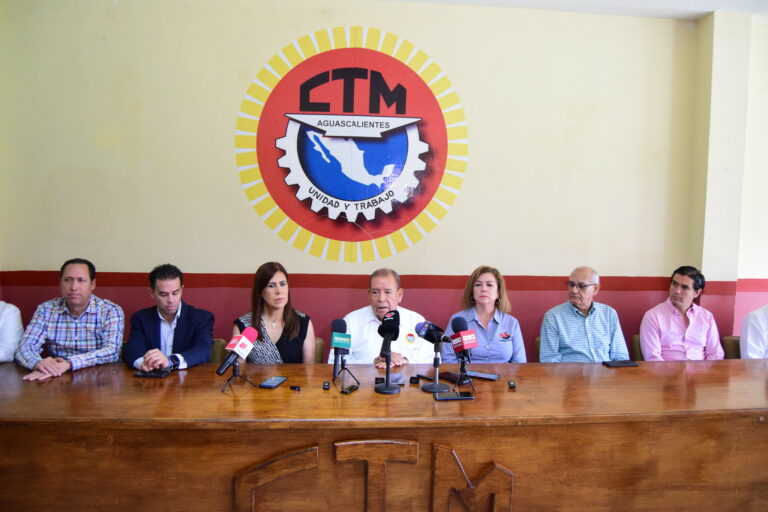 CTM, CROM y CCEA se unen para exigir un mejor servicio al IMSS en Aguascalientes
