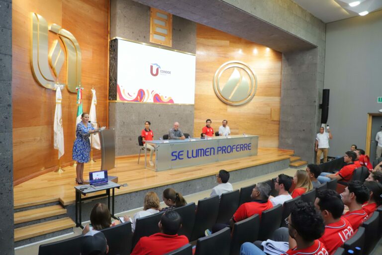 UAA cierra Encuentro CONEICC 2024 con conferencia de Olimpia Coral