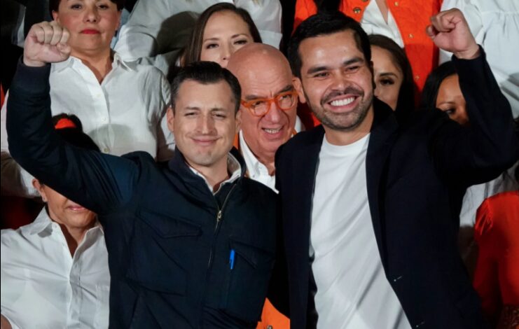 Álvarez Máynez repite que no declinará a favor de Gálvez 