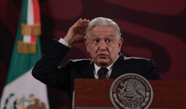 AMLO se queja de ministros de la SCJN por rechazar proyecto de Batres 