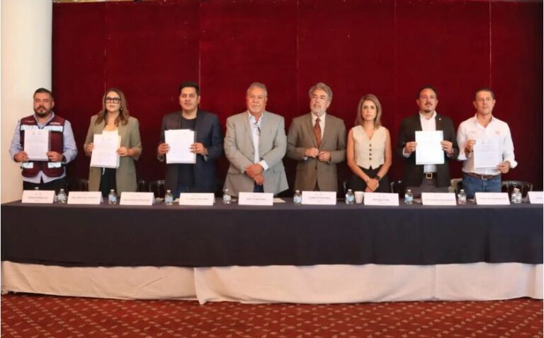 Dirigentes partidistas firmaron el Compromiso Político Ciudadano en Favor de la Transparencia