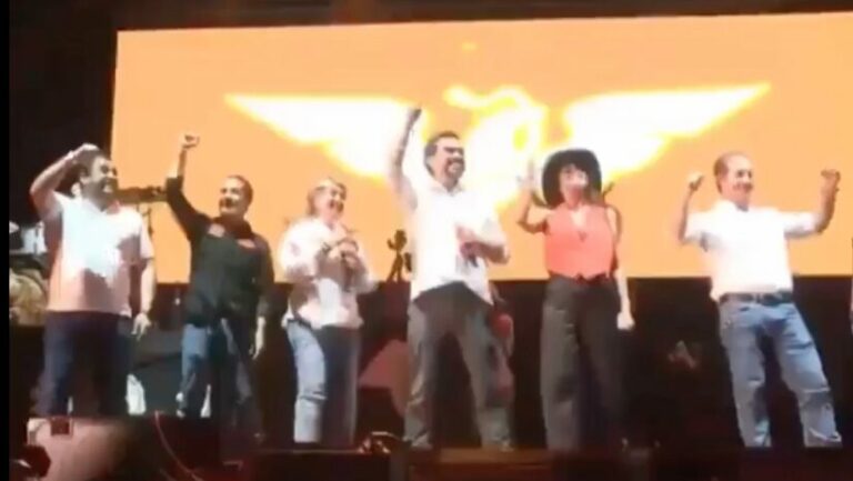 Álvarez Máynez suspende campaña tras colapso de escenario en NL