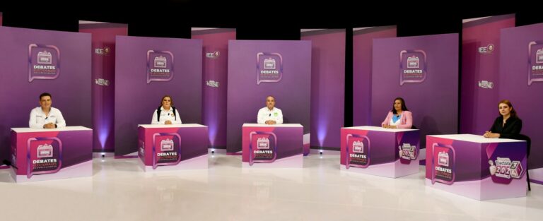 IEE realizó debate de la Diputación Local del Distrito 18 