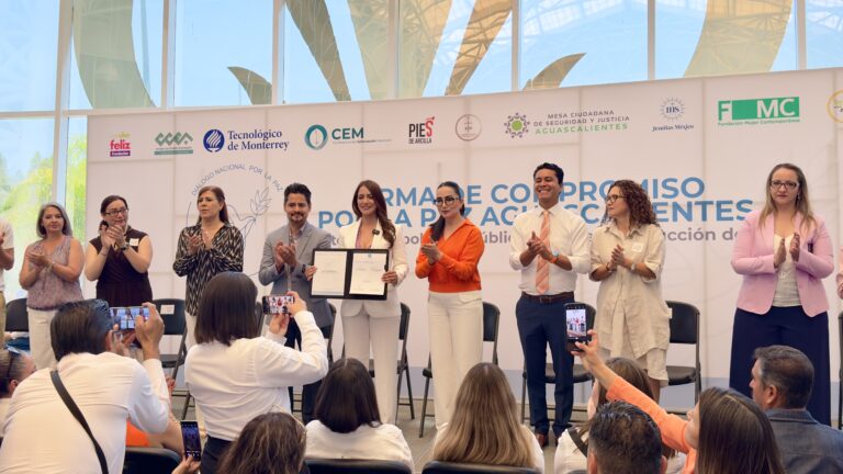 Candidatas y candidatos de Aguascalientes firman el Compromiso por la Paz