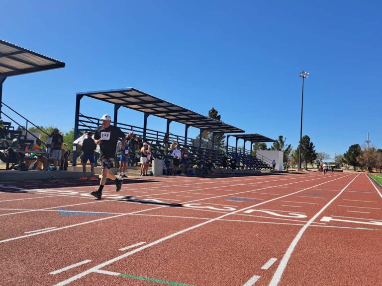 Saúl Loya, 1° lugar en competencia nacional de atletismo
