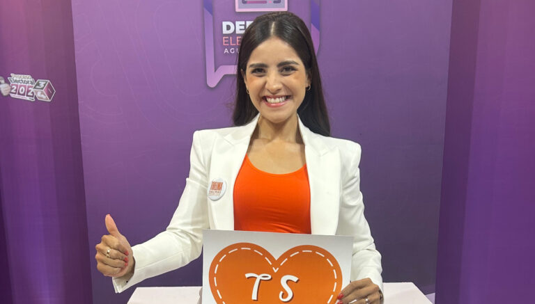 La entrevista de trabajo de los candidatos a diputados por el distrito V en Aguascalientes