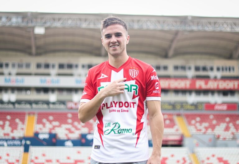 Agustín Palavecino llega al Necaxa