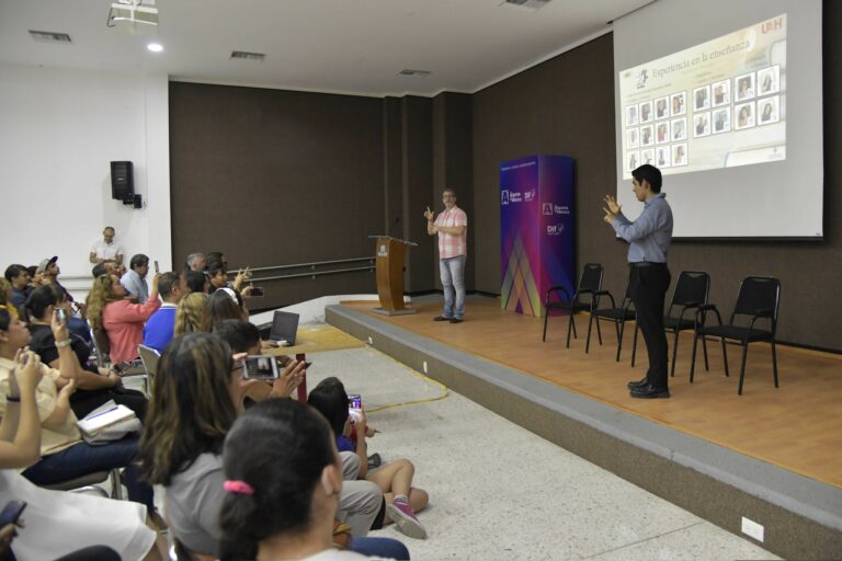 DIF trabaja por la inclusión de las personas con discapacidad auditiva 