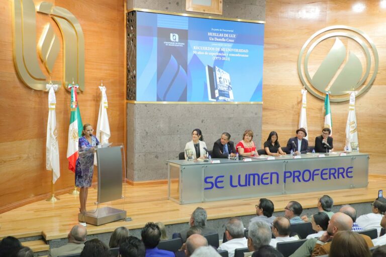 Presentaron el libro Recuerdos de mi universidad: 50 años de experiencias y remembranzas 1973-2023