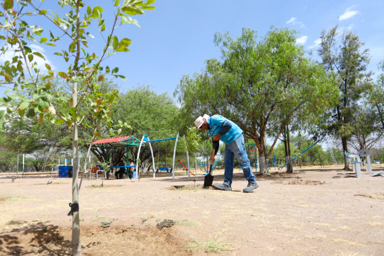 Alcalde de Aguascalientes supervisó obras de mejoramiento de espacios recreativos