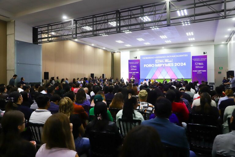 Tere Jiménez encabezó el Foro Mipymes 2024