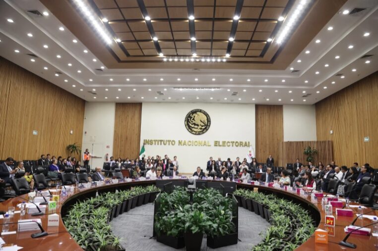 Partidos en el INE acusan amaños por anticipado ante resultados de la elección presidencial 