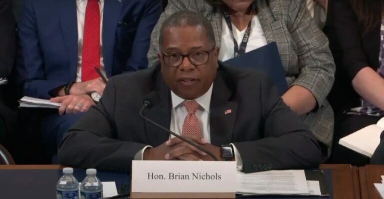 EU exige a Sheinbaum respetar la inversión extranjera en la reforma al PJF