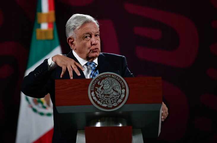 ¿Qué se tienen que meter?: AMLO a investigadores de la UNAM por reforma judicial 