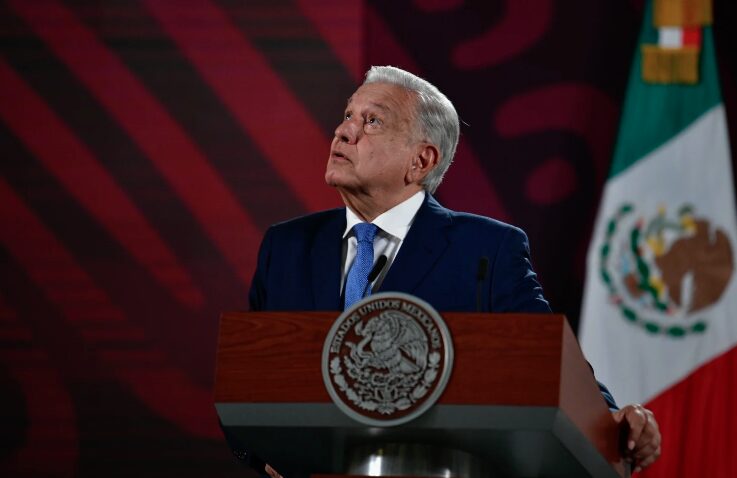 AMLO admite errores en su administración