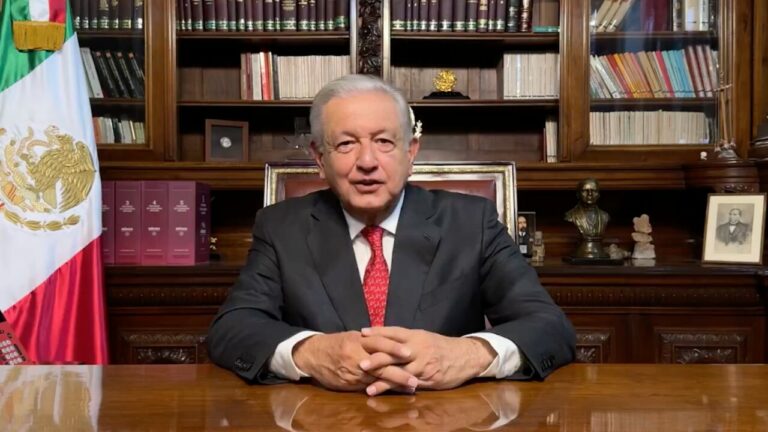 Celebra López Obrador triunfo de Sheinbaum