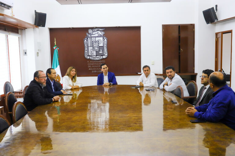 Municipios de Aguascalientes y Mérida comparten prácticas de la administración pública