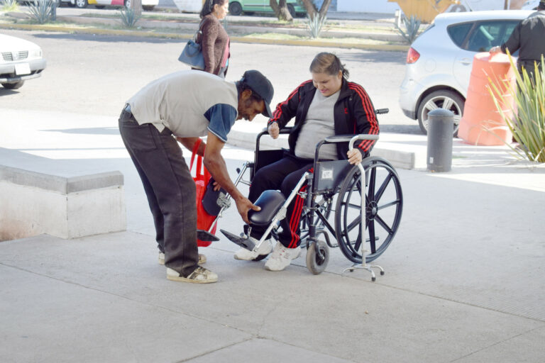 DIF estatal apoya a personas con discapacidad