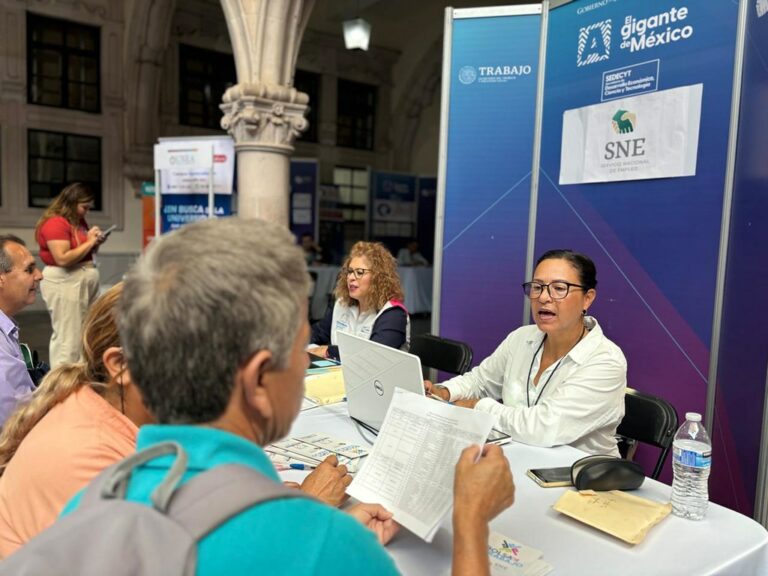 “Jueves de Bolsa de Trabajo” en Palacio de Gobierno de Aguascalientes