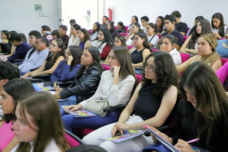 UAA lleva a cabo su primer Foro de Actualización Odontológica 2024