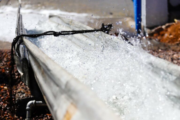 Leo Montañez supervisó prueba de aforo en pozo de Villa Montaña