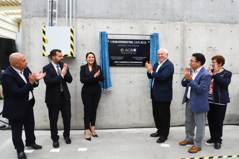 Tere Jiménez encabezó la inauguración de la empresa eBeam Agroindustrial 
