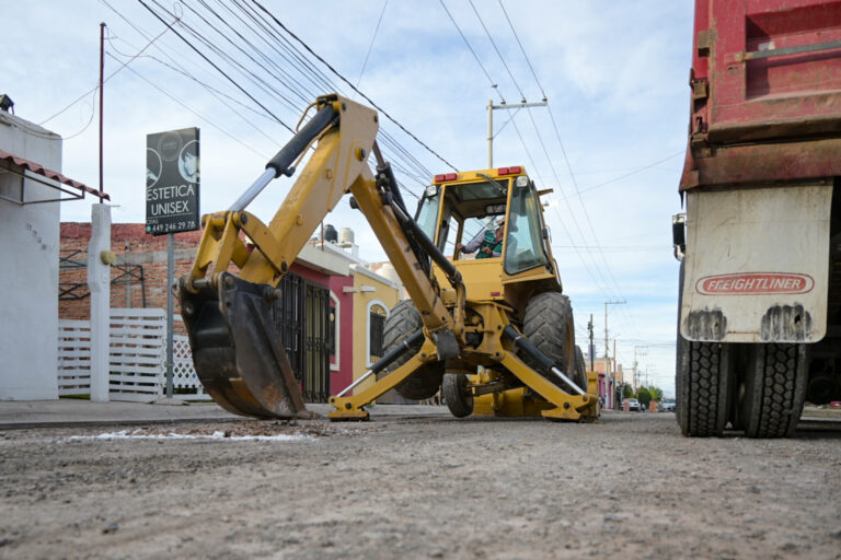Comenzaron las obras de rehabilitación de la Av. Valle de los Romero