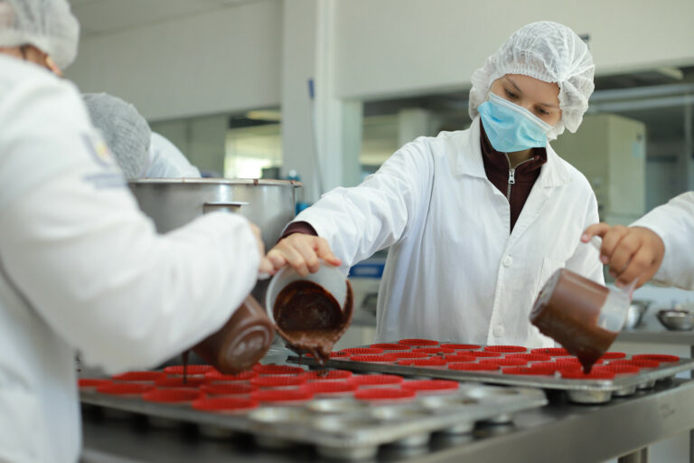 Inocuidad y mentalidad emprendedora, presente y futuro de la Ingeniería en Alimentos